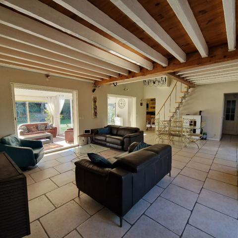 Le Plan-de-la-Tour (83120) Golfe de St-Tropez villa récente 205 m² 8 pièces, 5 chambres dont 3 de plain-pied...