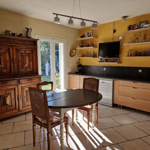 Le Plan-de-la-Tour (83120) Golfe de St-Tropez villa récente 205 m² 8 pièces, 5 chambres dont 3 de plain-pied...