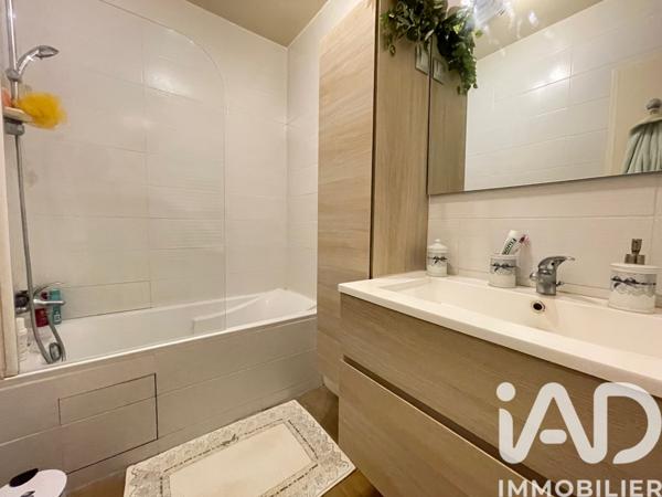 Appartement à vendre 2 pièces 49 m² Clichy-sous-Bois