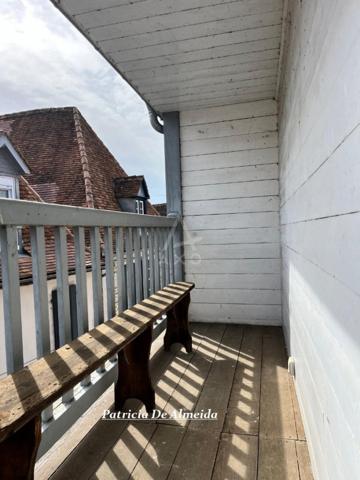 MAISON DE VILLE RENOVEE AVEC CACHET AU COEUR DE SALIES DE BEARN