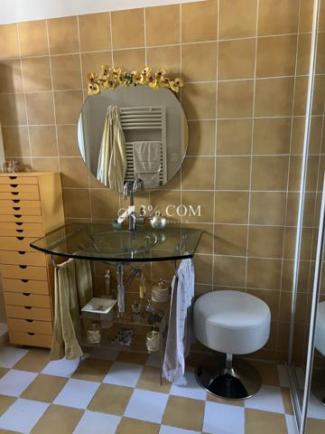 Propriete 7 pièce(s) 5 chambre(s) 281.75 m²