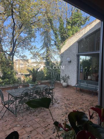 Propriete 7 pièce(s) 5 chambre(s) 281.75 m²