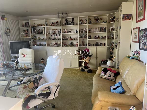 Propriete 7 pièce(s) 5 chambre(s) 281.75 m²