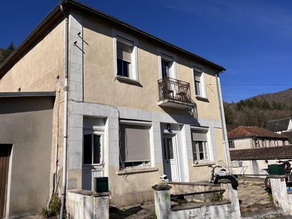 Maison à vendre |  Laval-de-Cère |  10 pièces | 140 m²