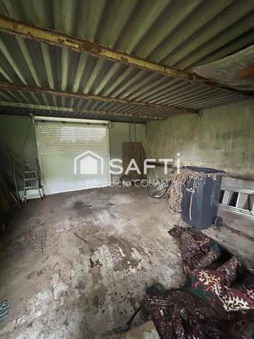 Maison 93 m2, avec sous sol total et garage double.