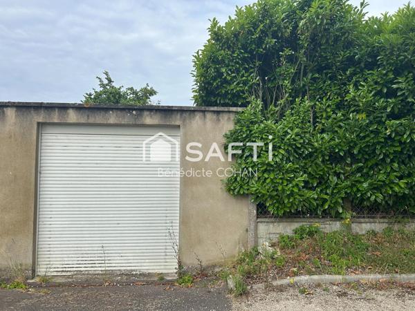 Maison 93 m2, avec sous sol total et garage double.