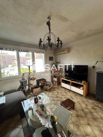 Maison 93 m2, avec sous sol total et garage double.