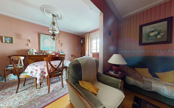 Maison à vendre    7 pièces •  Yutz