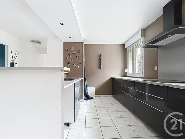 Appartement F5 à vendre  5 pièces - 97 m2 CHARTRES - 28
