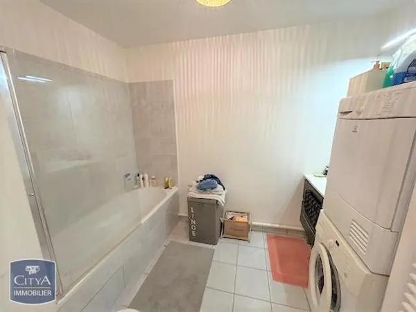 Appartement à louer 2 pièces 38.75m² Villemomble (93250)