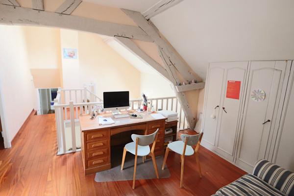 Maison Poissy 10 pièce(s) 291m2 €649 000 ** - Référence 8517