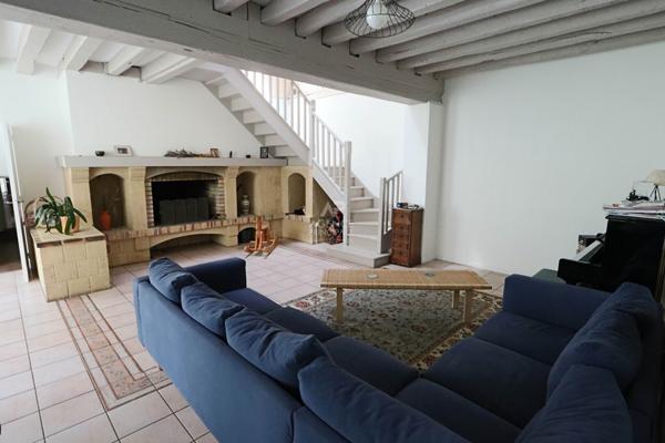 Maison Poissy 10 pièce(s) 291m2 €649 000 ** - Référence 8517