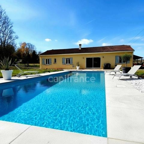 Belle maison avec piscine sur un terrain de 7800 m2 (65)