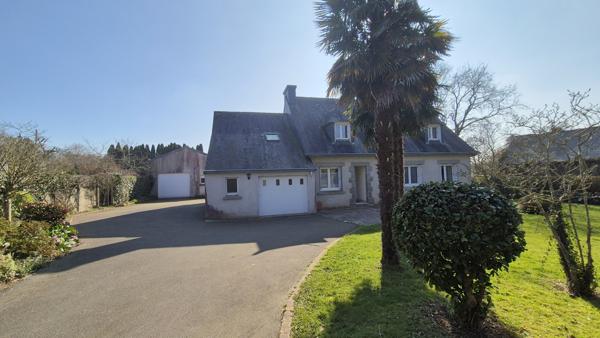 Gouesnach (29950) GOUESNACH BELLE MAISON AVEC ATELIER