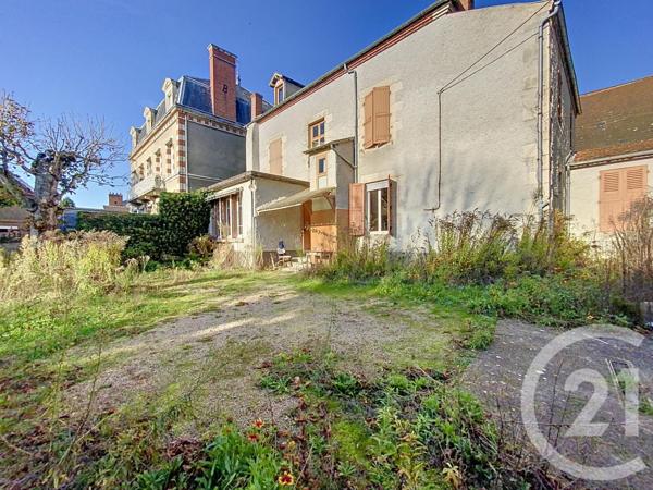Maison à vendre  10 pièces - 204,61 m2 VARENNES SUR ALLIER - 03