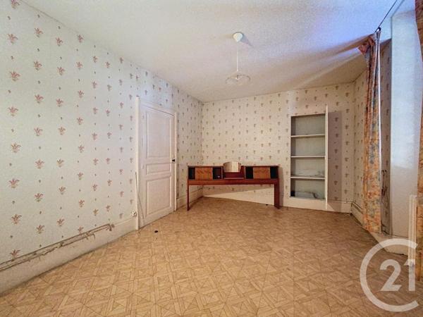 Maison à vendre  10 pièces - 204,61 m2 VARENNES SUR ALLIER - 03