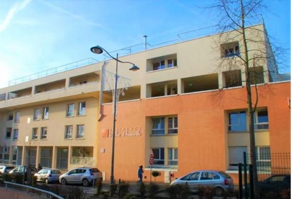 INVESTISSEMENT LOCATIF  ARNOUVILLE LES GONESSES  Résidence Ehpad Emeis Le Clos d'Arnouville - 6.10% de rentabilité