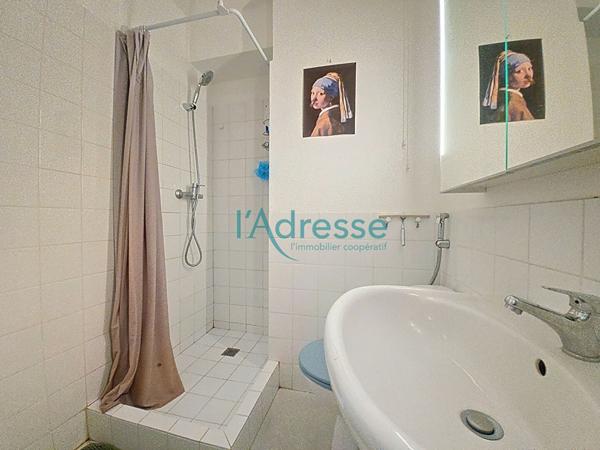 Appartement 2 pièce 38m² + RDJ 70m² et parking