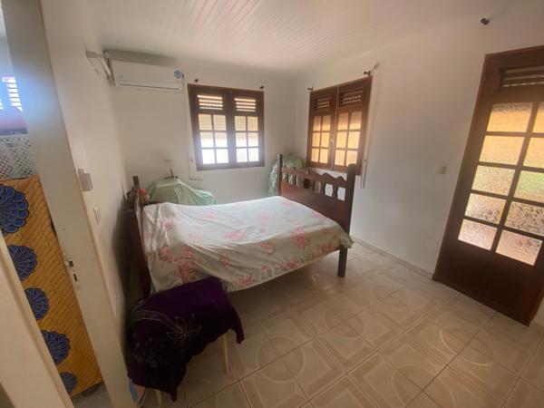 Jolie Maison T4+T3+T2 de 220m2 à Ducos