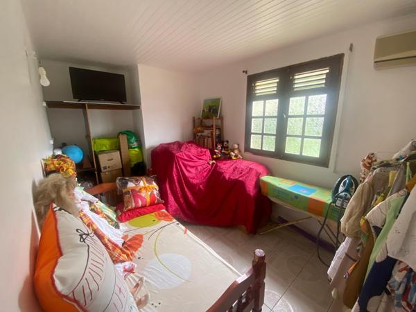 Jolie Maison T4+T3+T2 de 220m2 à Ducos