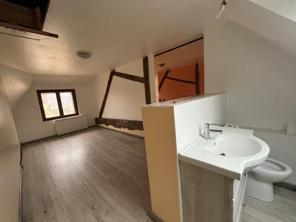 Maison à vendre 80 738 € Moulins-sur-Céphons 3 p 106 m² DPE D