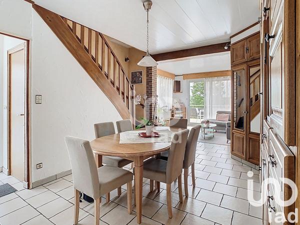 Maison 5 pièces de 90 m² à Fère-Champenoise (51230)