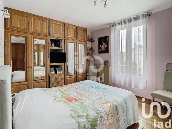 Maison 5 pièces de 90 m² à Fère-Champenoise (51230)