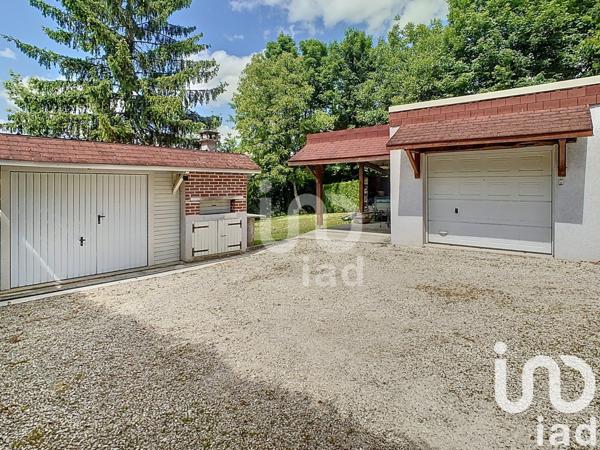 Maison 5 pièces de 90 m² à Fère-Champenoise (51230)