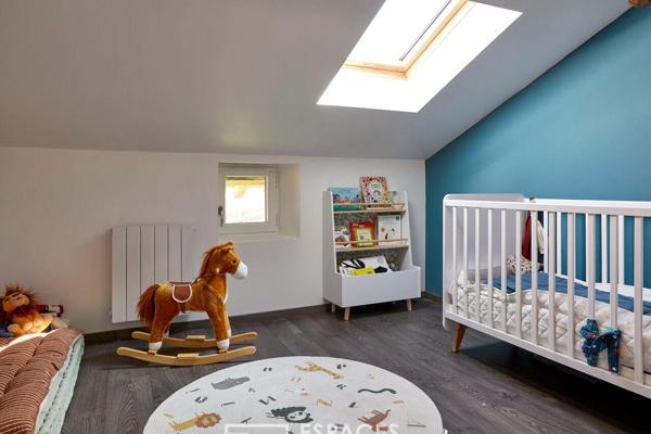 Maison de charme en pierre rénovée avec piscine et jardin arboré