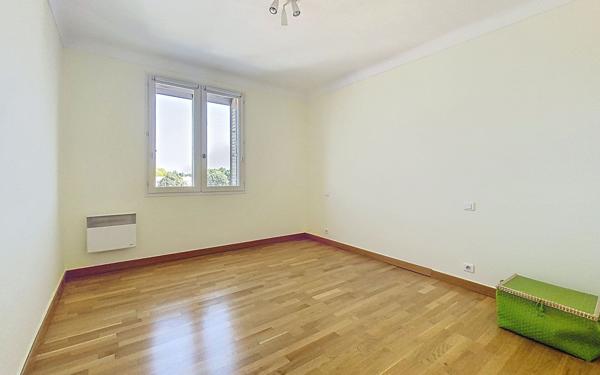 Appartement à vendre    4 pièces • 77,42 m2 Avignon