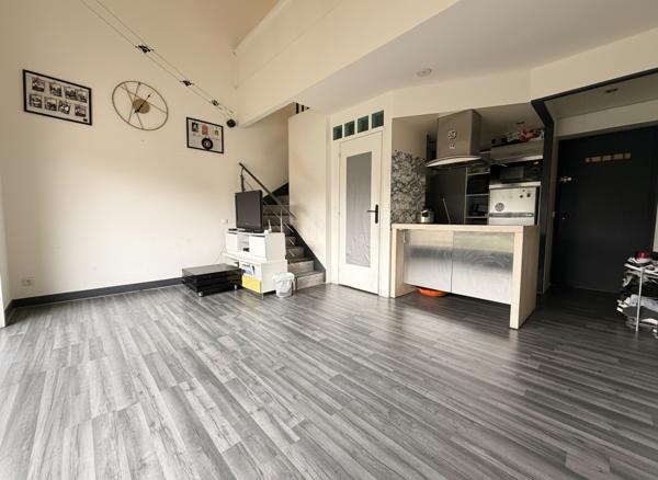 Appartement DUPLEX Evry Courcouronnes 2 pièce(s) 38 m2 - DPE C - PLACE DE PARKING