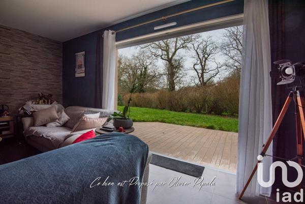 Maison traditionnelle 7 pièces de 174 m² à Mortagne-sur-Sèvre (85290)