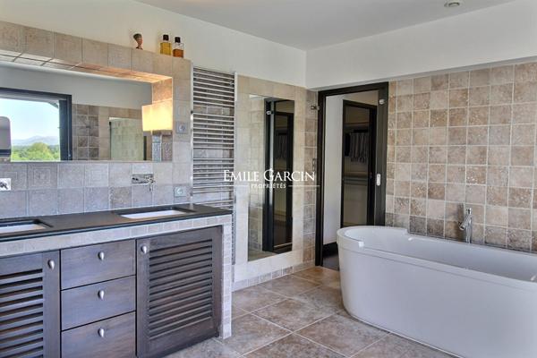 A vendre - Maison rénovée  avec piscine vue montagnes - Arcangues