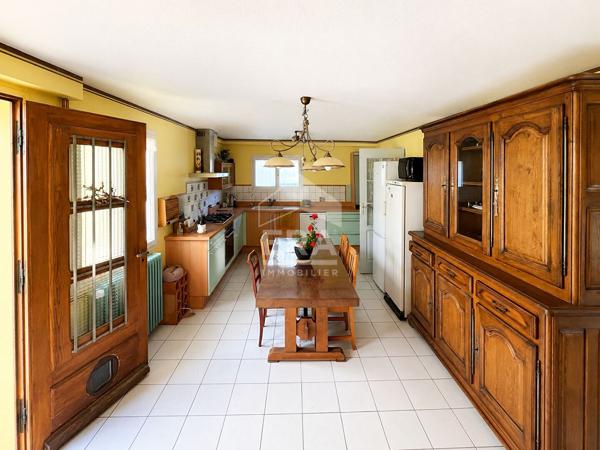 Maison Lagnieu 9 pièce(s) 219 m2