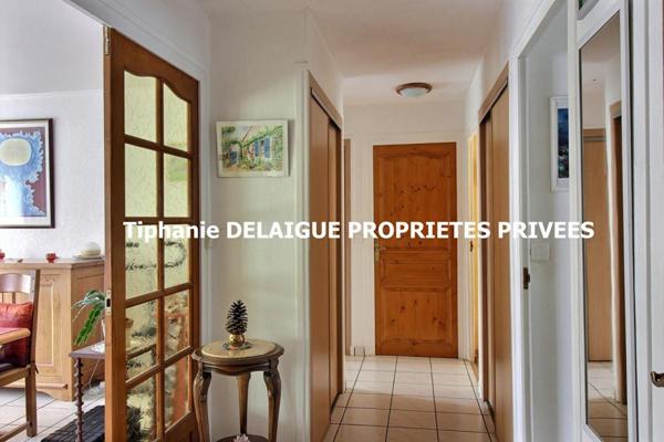 Le Chambon-Feugerolles 42500 secteur paisible T4 traversant 74,82m² 2 chambres garage, cave dans une petite copropriété