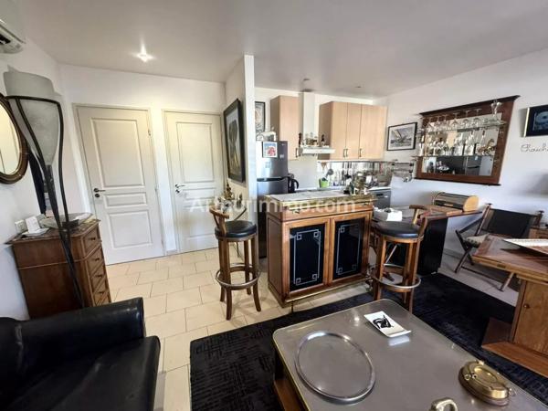 Vente                                                      Immeuble
                        
                     22 pièces                      274 m2                     à Sainte-Maxime
