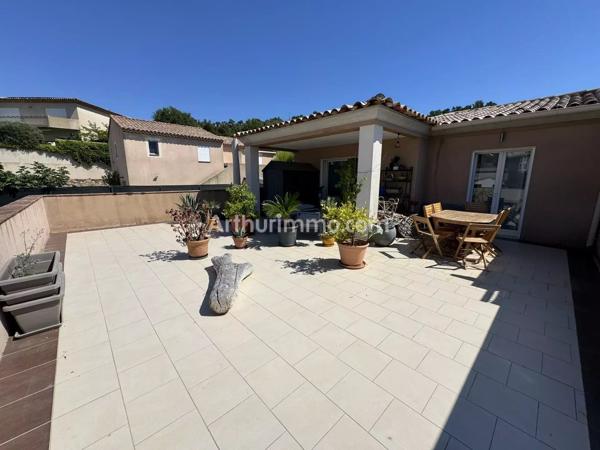 Vente                                                      Immeuble
                        
                     22 pièces                      274 m2                     à Sainte-Maxime