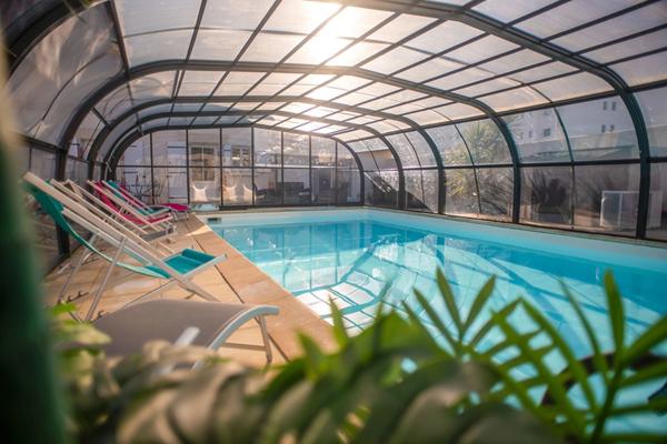 Maison à vendre 8 pièces SAINT GILLES CROIX DE VIE (85)- ensemble immobilier de 2 maisons de type 4 avec piscine jardinet stationnement