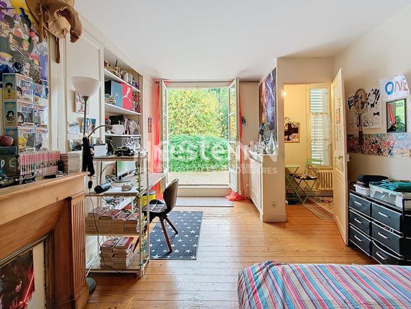 A vendre Centre Ville Dreux - secteur Camus - Maison 10 pièces avec jardin 700 m² et garage couvert