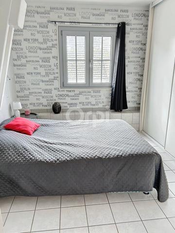 Immeuble à vendre    5 pièces • 135 m2 Liffol-le-Grand