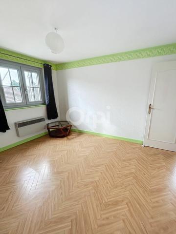 Immeuble à vendre    5 pièces • 135 m2 Liffol-le-Grand