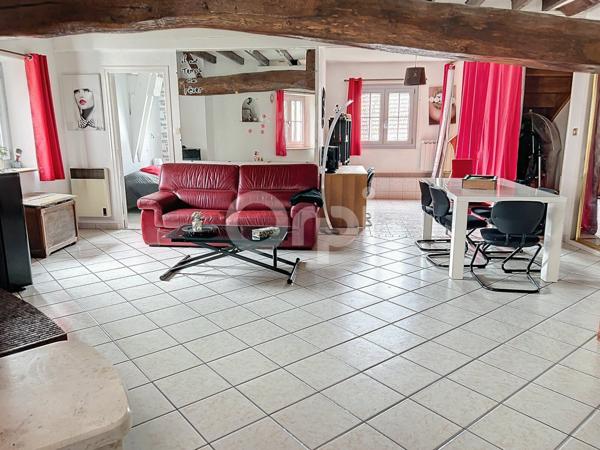 Immeuble à vendre    5 pièces • 135 m2 Liffol-le-Grand