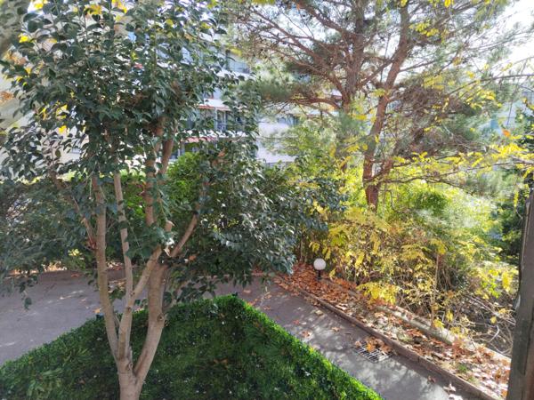 Aix-en-Provence (13100) Duplex T2 avec jardinet + emplacement privatif