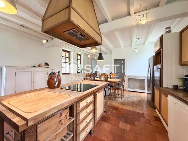 Maison 5 chambres et bureau avec piscine