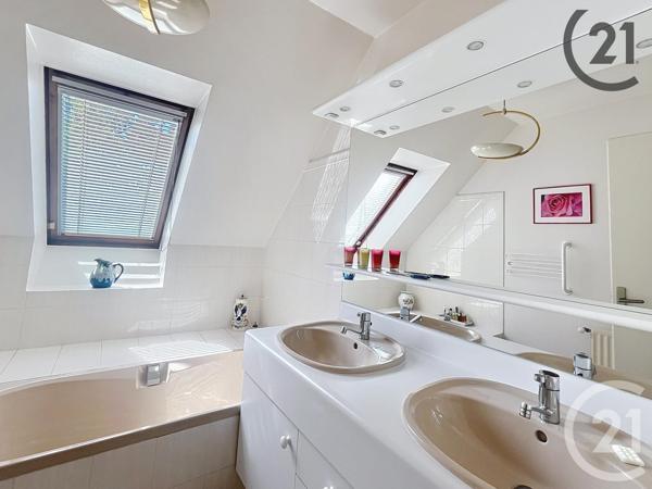 Maison à vendre  7 pièces - 179,51 m2 SERVON - 77