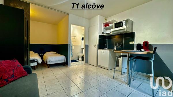 Immeuble à vendre 876 m² Chaponnay