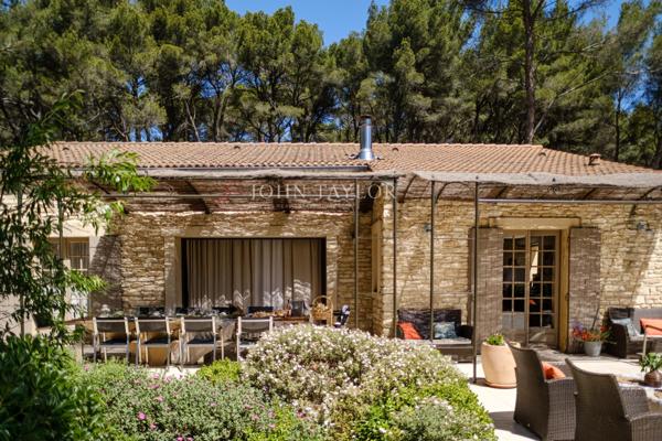 A VENDRE Belle Maison en Pierre avec Piscine Pernes les Fontaines Provence