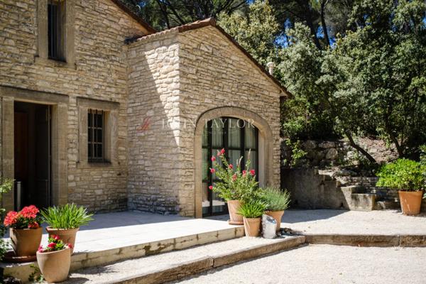 A VENDRE Belle Maison en Pierre avec Piscine Pernes les Fontaines Provence