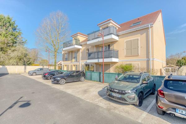 Appartement Chevry Cossigny 3 pièce(s) 61.50 m2