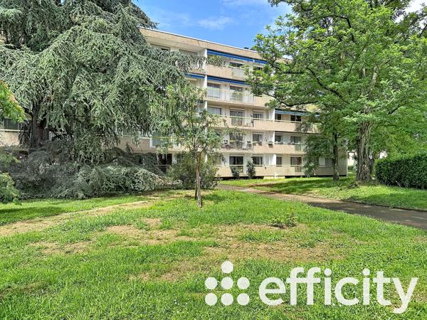 Appartement
         5 pièces
        - 112 m² Exclusivité 375 000 € *